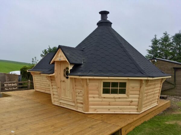 16.5m² Sloping BBQ Hut with 2.5m extension - Image 4