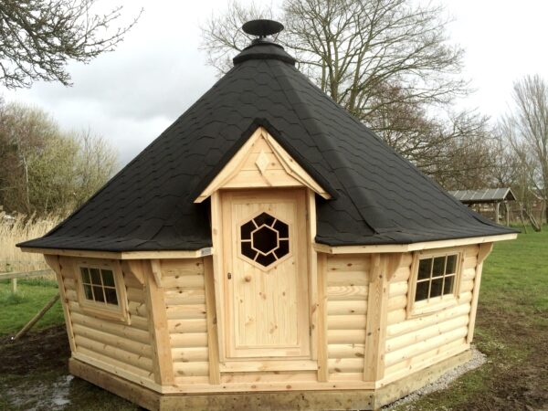 16.5m² Sloping BBQ Hut - Image 4
