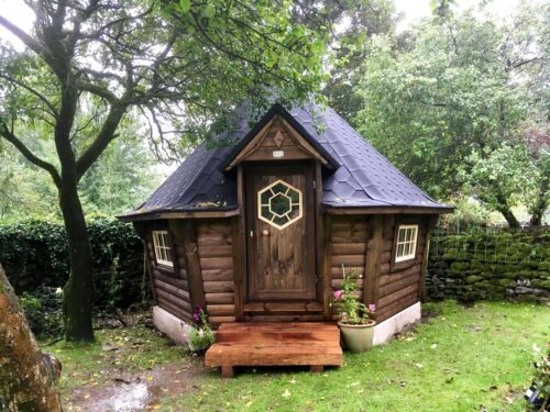 7m² Sloping BBQ Hut