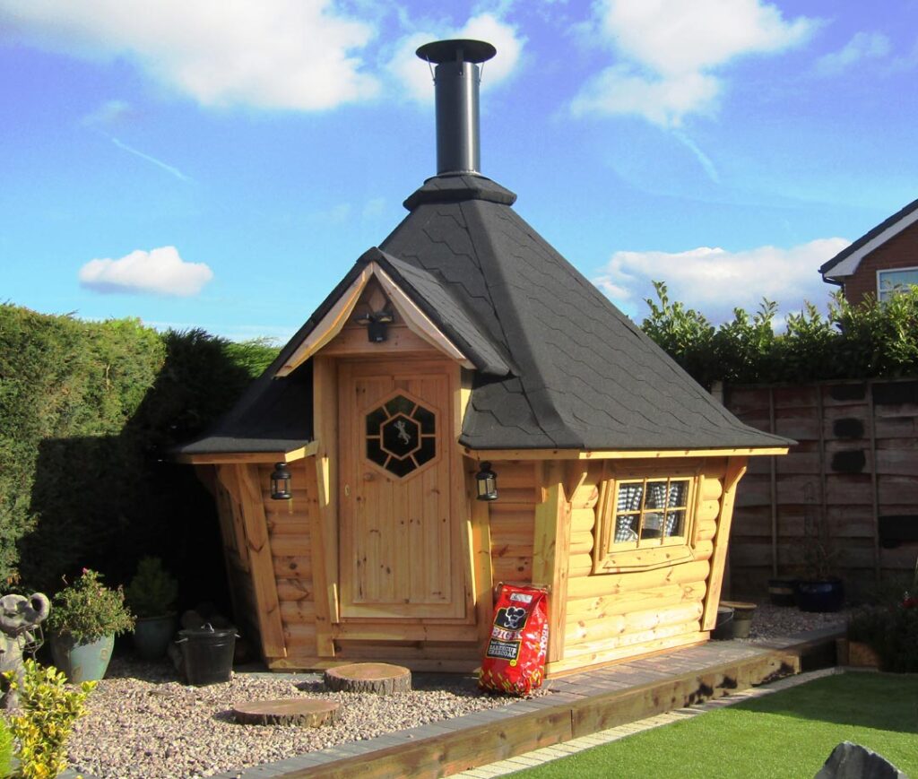 Sloped Scandi BBQ Hut Grill Cabin 7m²