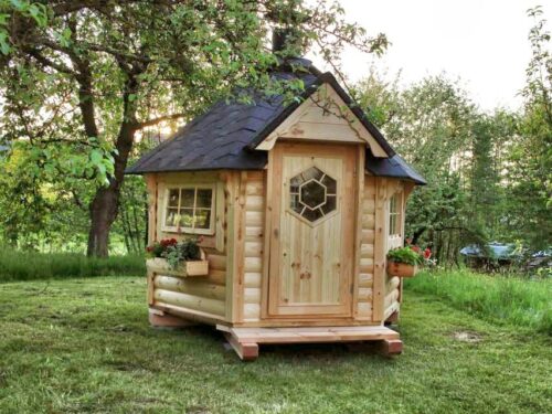 Baby 4.5m² BBQ Hut