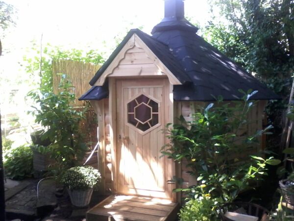 Baby 4.5m² BBQ Hut - Image 2